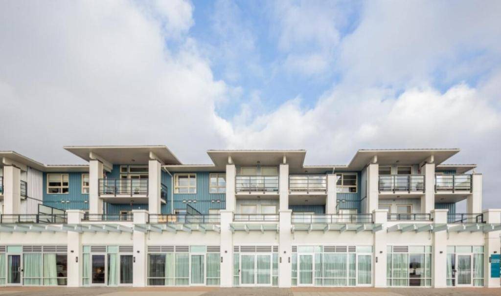 Steveston Hotel | 101 m² Hotel ∙ 3 bedrooms ∙ 13 guests