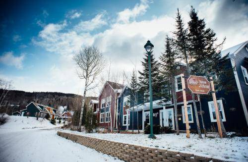 L'Anse-Saint-Jean Hostel | 130 m² Hostel ∙ 3 bedrooms ∙ 8 guests