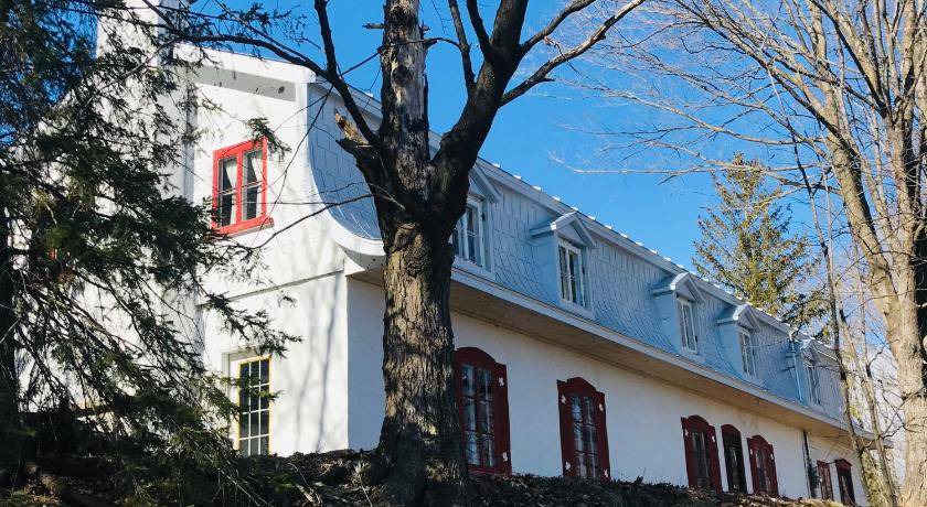 Chateau-Richer Bed & Breakfast | 192 m² Bed and breakfast ∙ 6 bedrooms ∙ 15 guests