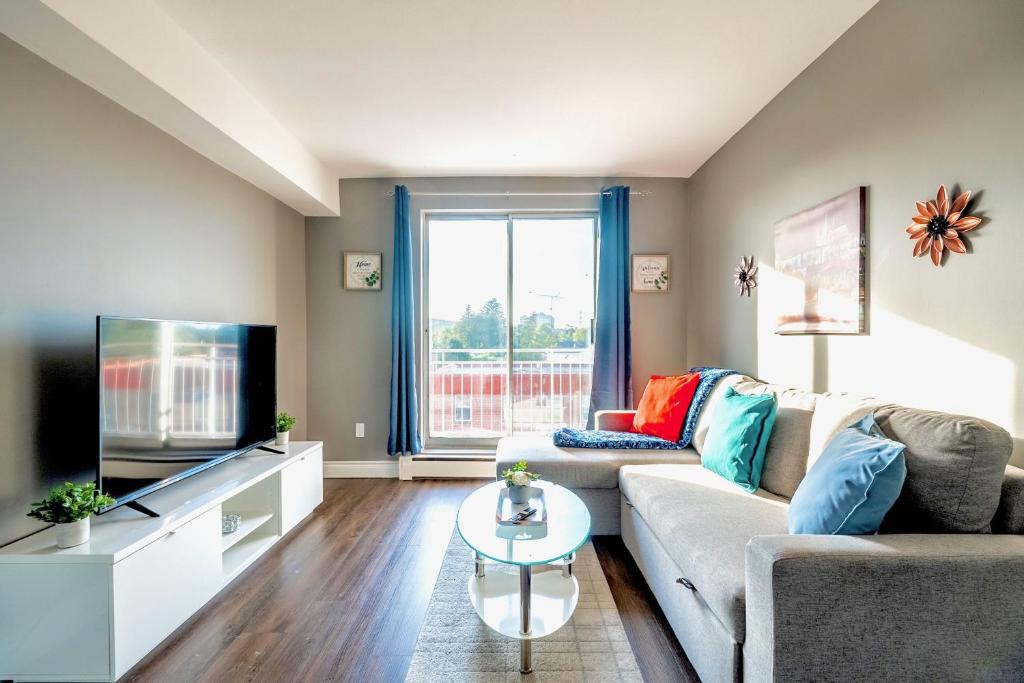 Rosedale Apartment | 1BR Apt w Netflix & Balcony - Near DT Hamilton