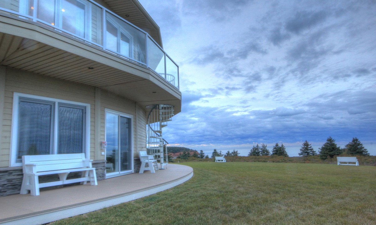 Bdrm | North Rustico