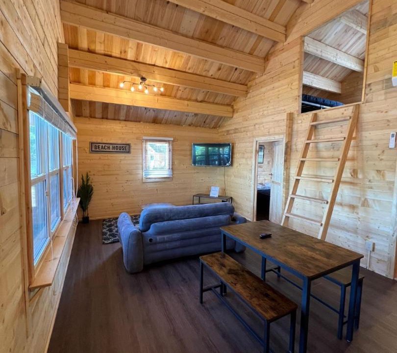 Beach Side Cottage Muskoka Shores Parry Sound | Seguin