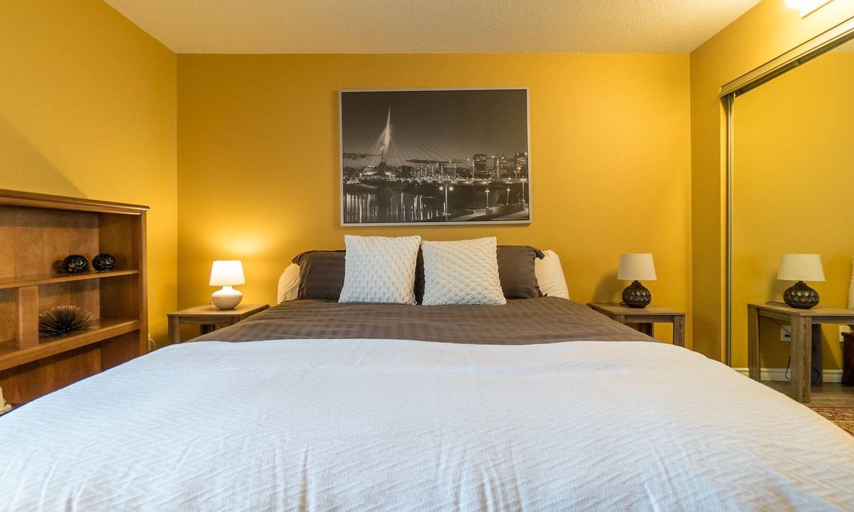 Tuxedo Condo | $200 Winter Refund Guaranteed - Max Relax - Stay & Play in the Lap of Luxury