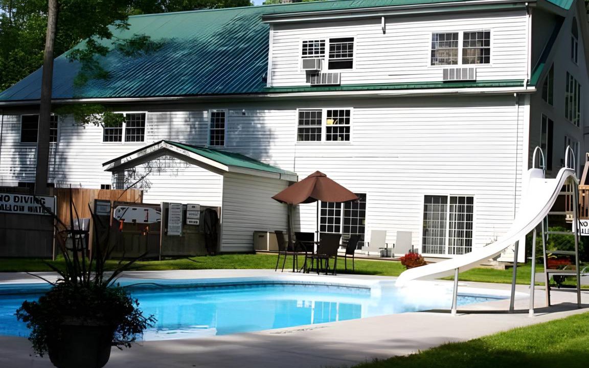 Brighton Cabin | 28 m² Lodge ∙ 2 bedrooms ∙ 127 guests
