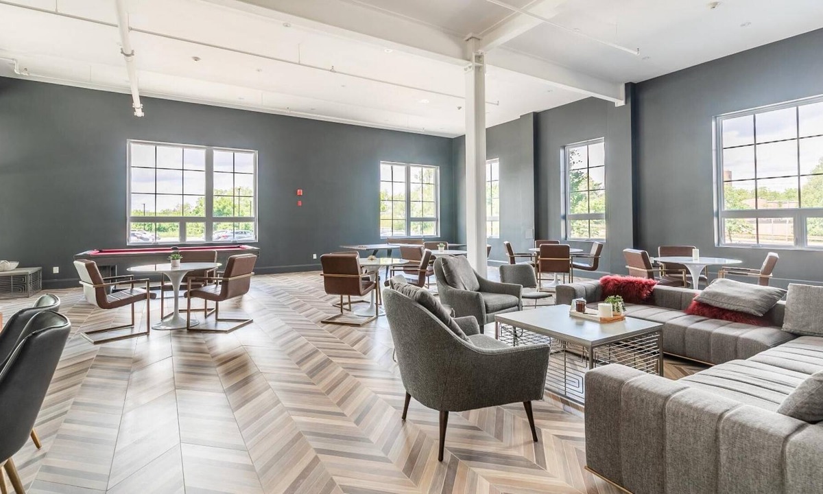Kirkendall North Apartment | 2BR 2 Storey Loft Free Parking Gym 3