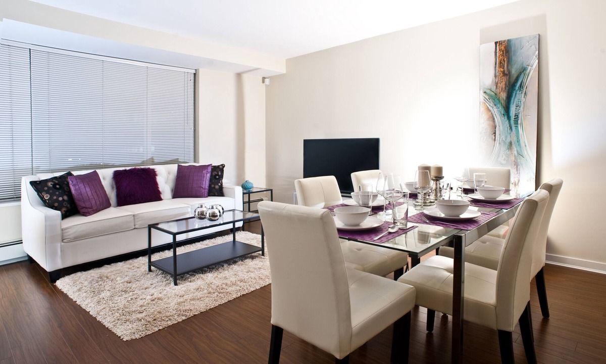 Crosstown House | 3 Bedrooms/3 Baths House in Downtown Vancouver