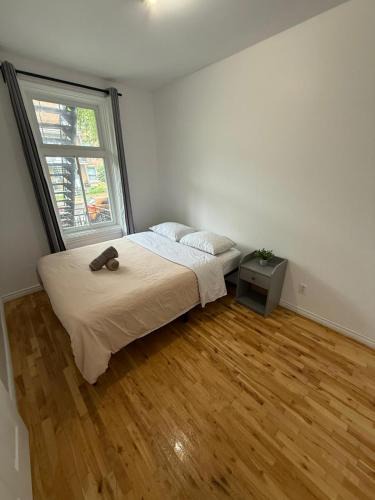 Verdun Apartment | 3 bedrooms apartment on 6eme ave Verdun