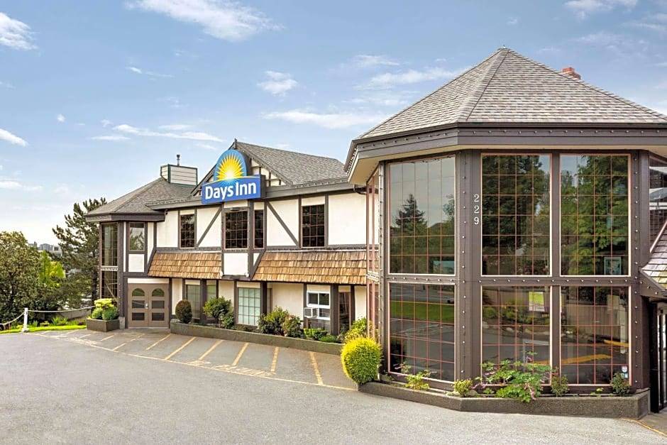 Gorge -Tillicum Area Hotel | 3-Star Hotel ∙ Days Inn by Wyndham Victoria Uptown