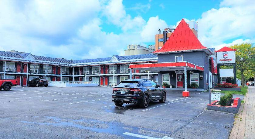 Niagara Falls Hotel | 37 m² Motel ∙ 11 guests