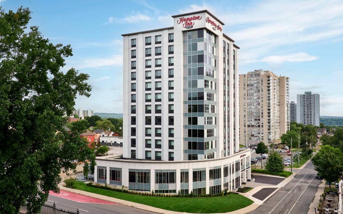 Strathcona Hotel | 38 m² Hotel ∙ 127 guests