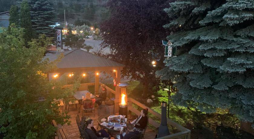 East Kootenay Hotel | 40 m² Hotel ∙ 2 bedrooms ∙ 4 guests