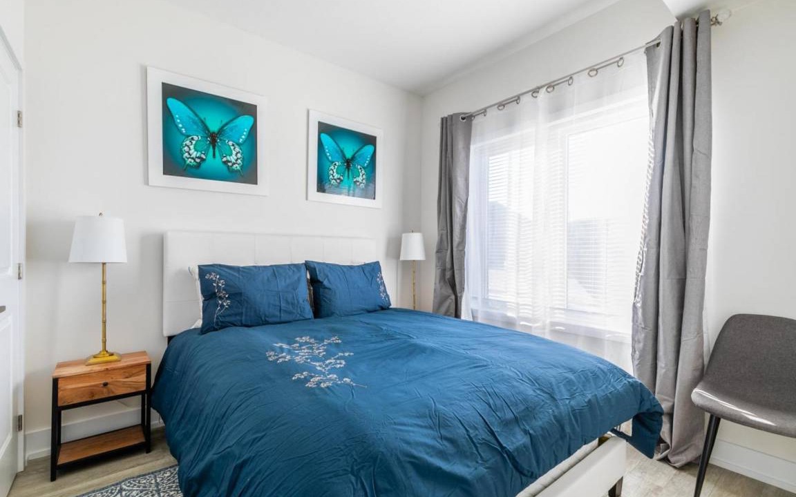 Stoney Creek Apartment | 4BR 3BA Townhouse on Lake Ontario. Free parking. Gym (4)