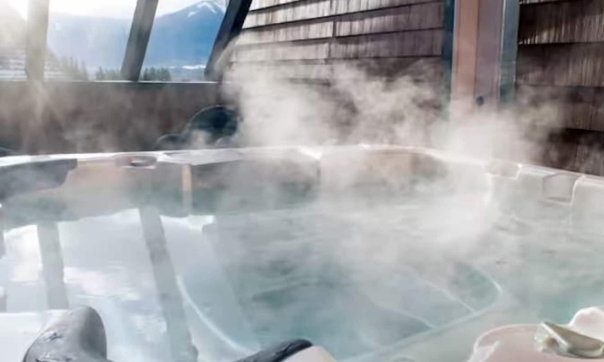 Canmore Condo | #5 - 405 · Amazing Penthouse-Private Hot Tub #5 of 5 - 405