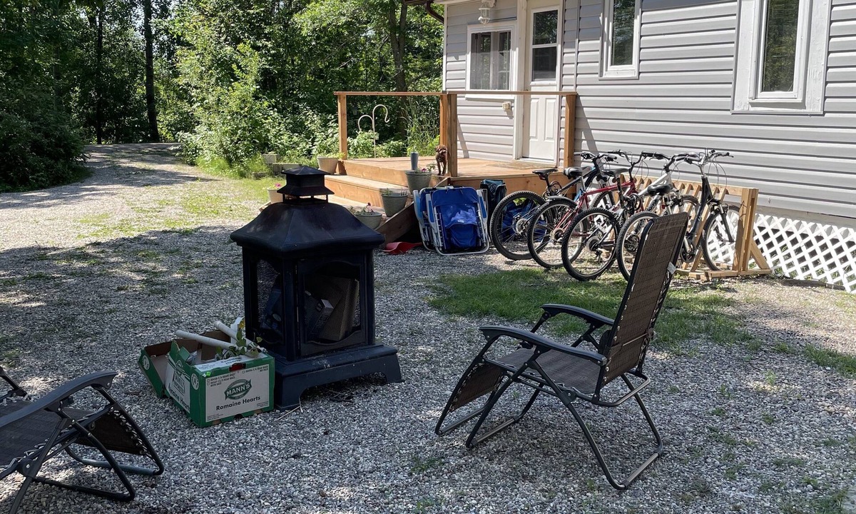 Victoria Beach Cabin | 5 cabins from the beach!
