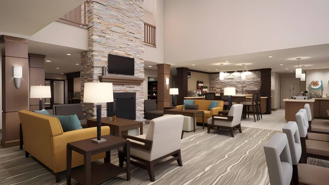 Red Deer Hotel | 56 m² Hotel ∙ 127 guests