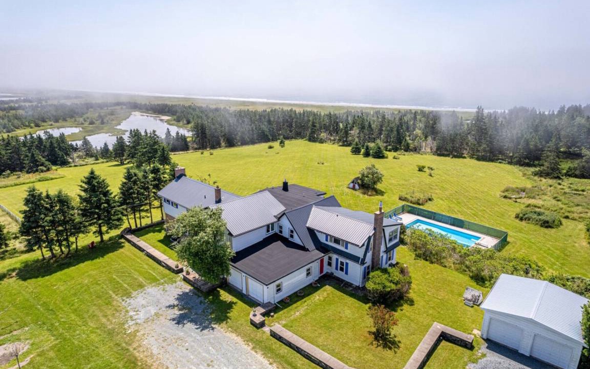 Lawrencetown House | 56 m² House ∙ 5 bedrooms ∙ 12 guests