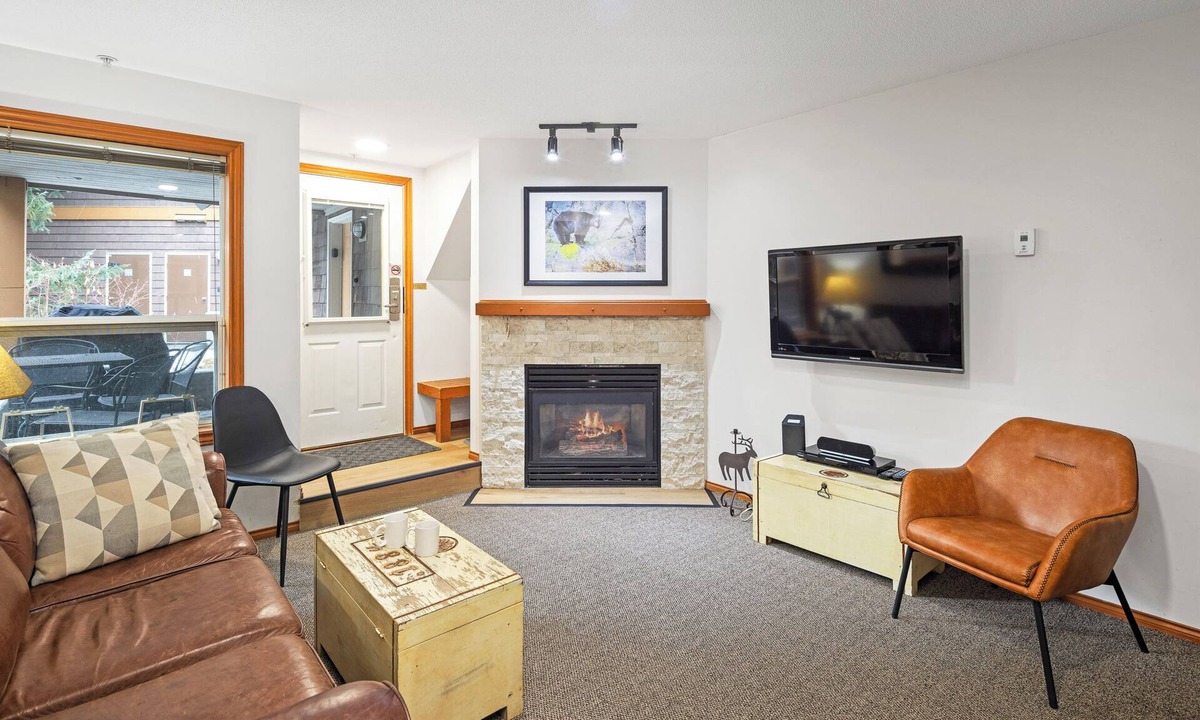 Village North House | 59 Glaciers Reach this 2br home has a hot tub & pool in Whistler Village