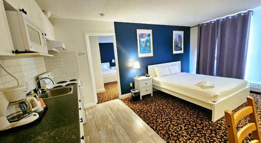 Whitecourt Hotel | 68 m² Motel ∙ 2 bedrooms ∙ 127 guests