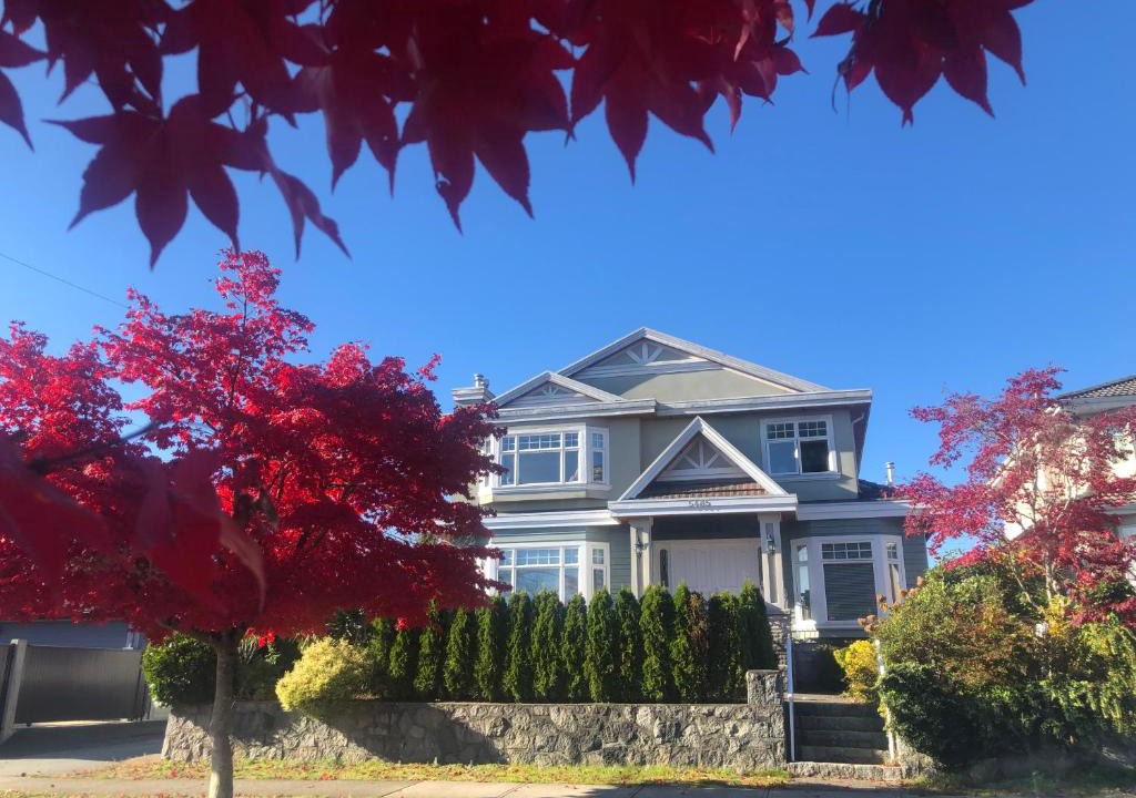 Riley Park-Little Mountain Hotel | 7 Bedrooms in the Heart of Vancouver
