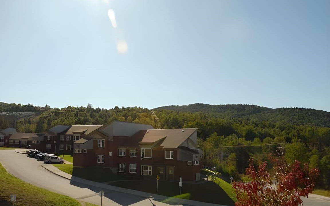 Corner Brook Hostel | 81 m² Hostel ∙ 4 bedrooms ∙ 6 guests