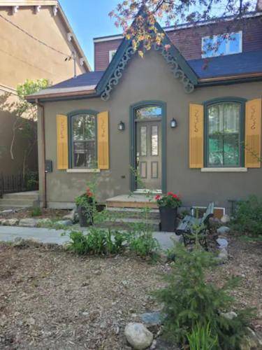 Cabbagetown South Bed & Breakfast | 84 m² Bed and breakfast ∙ 2 bedrooms ∙ 4 guests