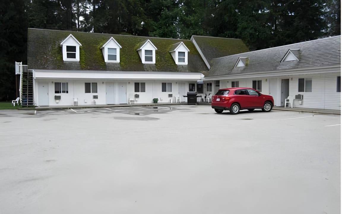 Sicamous Hotel | 84 m² Motel ∙ 5 guests