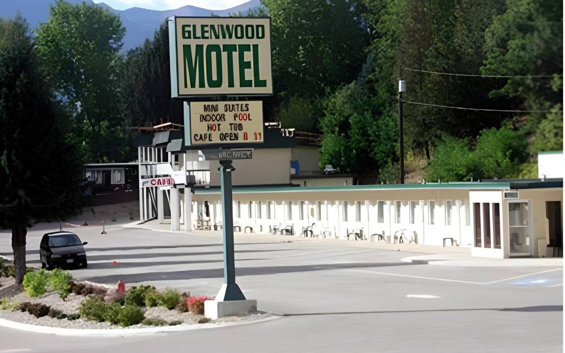 Trail Hotel | 929 m² Motel ∙ 127 guests
