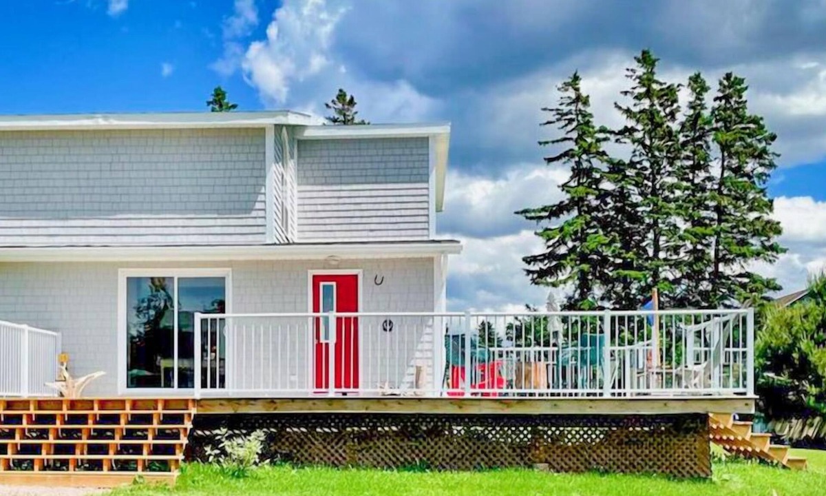 Grand Tracadie Cottage | A beautiful property on the doorstep to the best beaches and ntl parks in PEI!