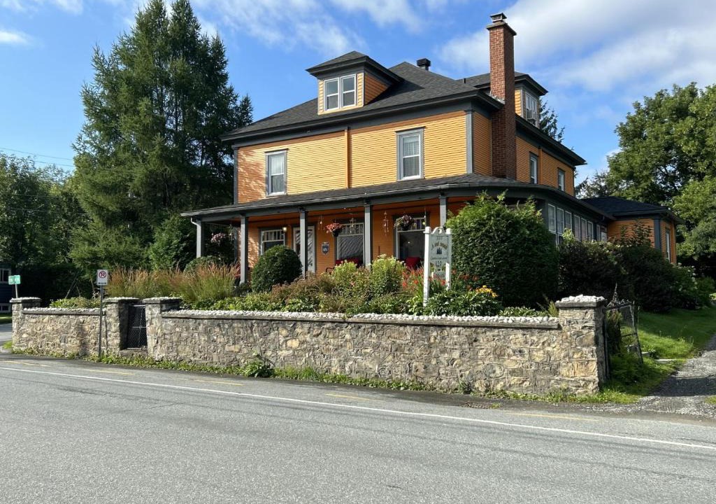Magog Bed & Breakfast | À Tout Venant B&B