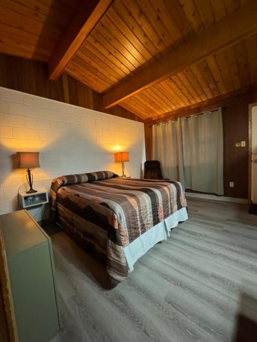 Motel | Medicine Hat