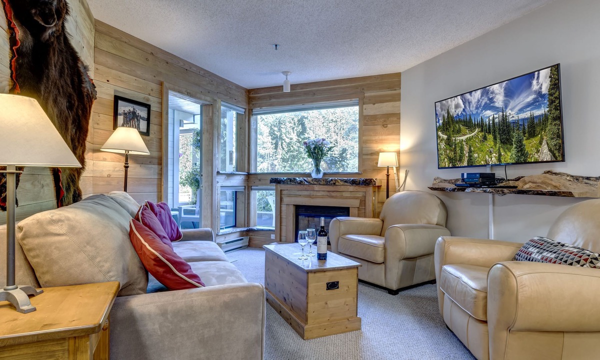 Upper Village Condo | Acer Vacations | 1 Bedroom Bathroom Ski-In Ski-Out - Greystone Lodge