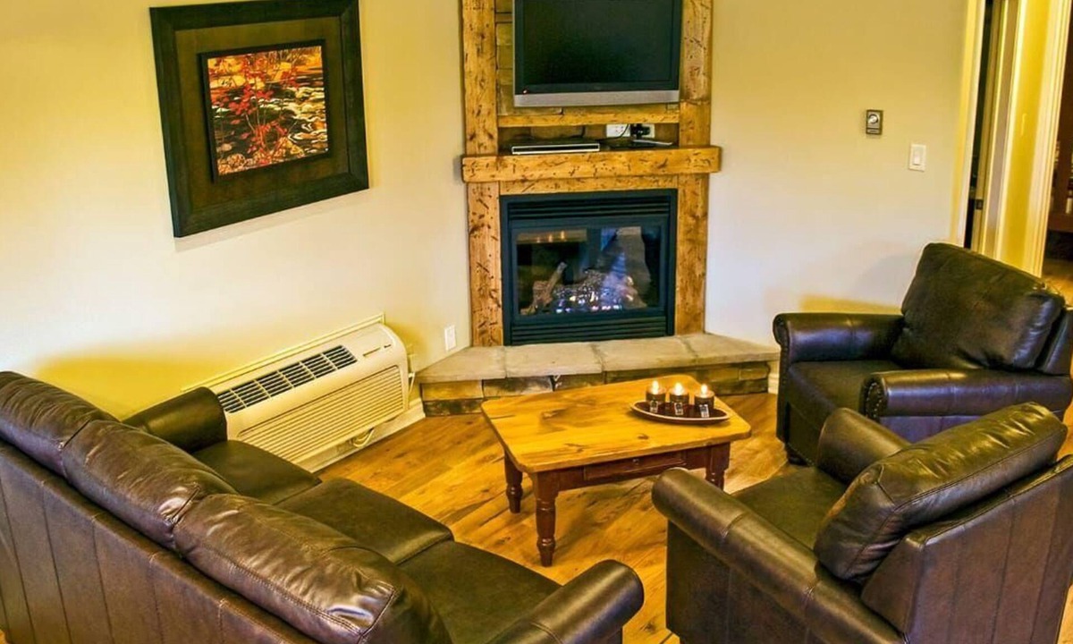 Lake of Bays Cottage | Algonquin Luxury Cottage