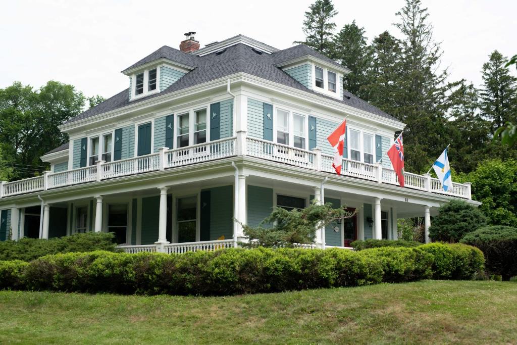 Lunenburg Bed & Breakfast | Alicion Bed & Breakfast
