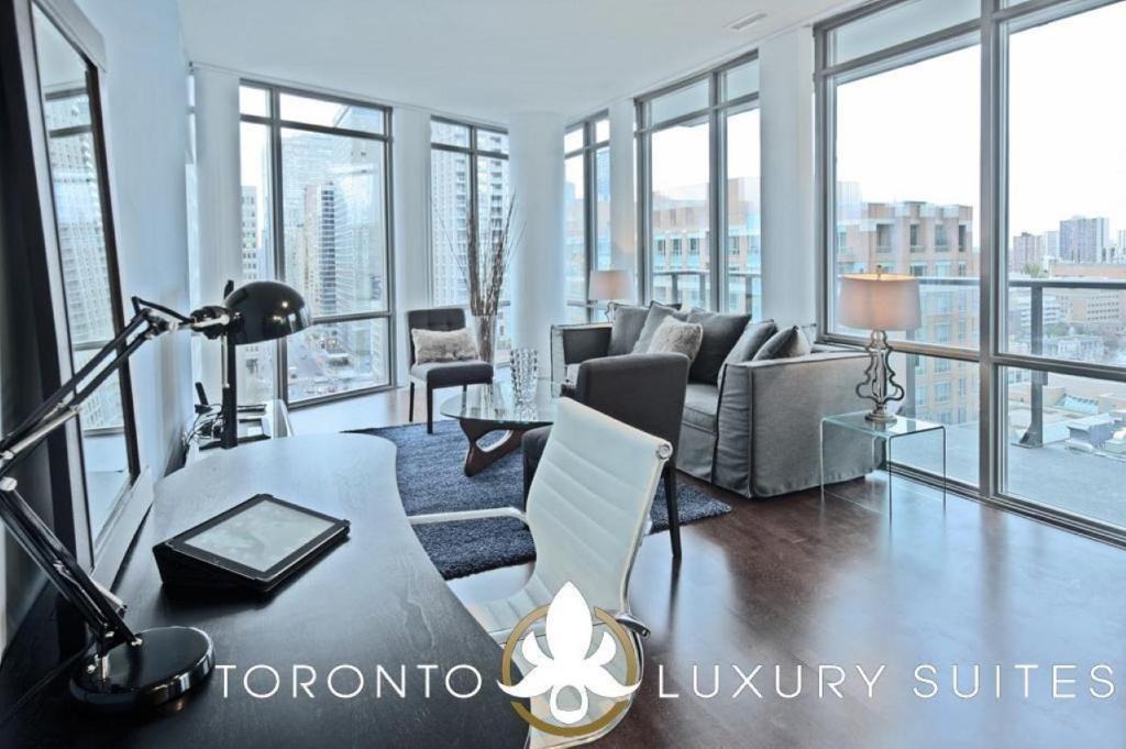 Bay Cloverhill Apartment | Amore - Luxury Executive Condo Bay and College