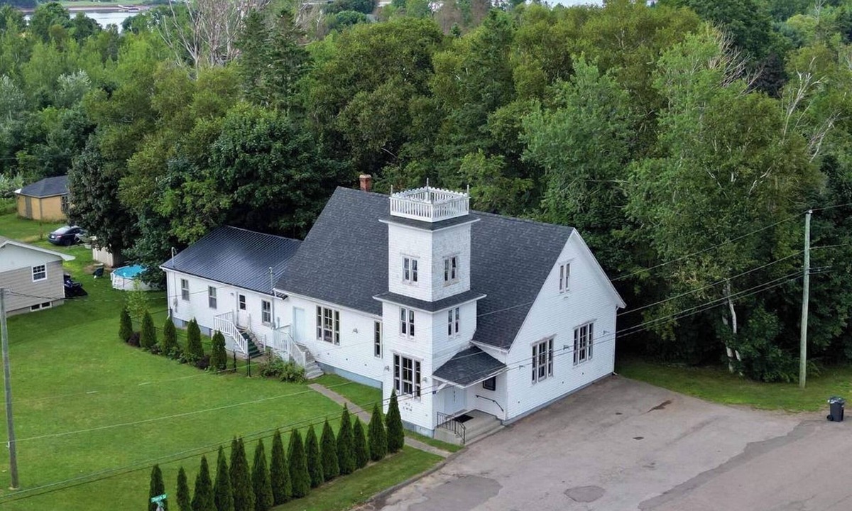 Murray Harbour House | An Inspired Stay in a Historic Church, Reimagined with Luxurious Comfort