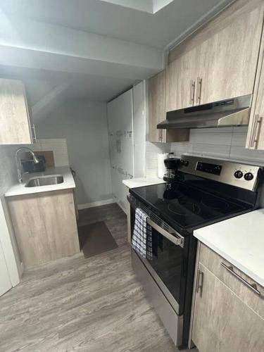 Highland Park Apartment | Apartment ∙ 2 bedrooms ∙ 4 guests