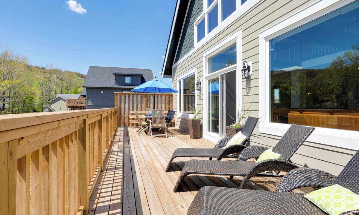 The Blue Mountains Ski Chalet | Arlberg Chalets