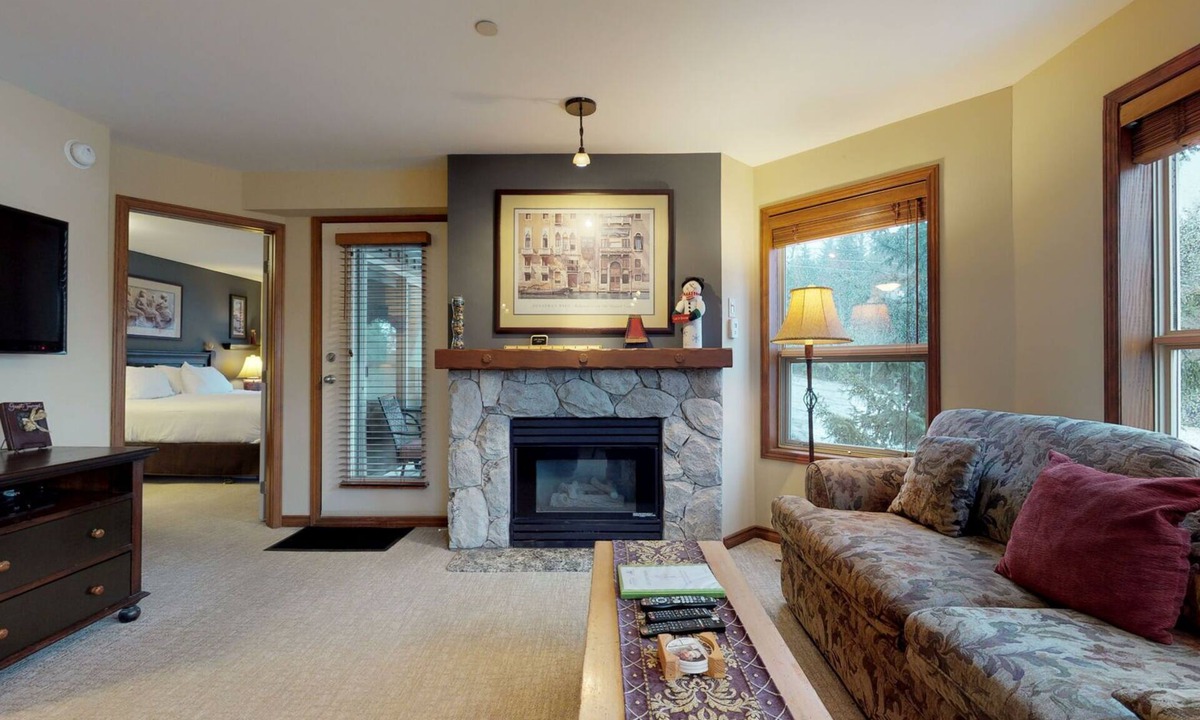 Upper Village Condo | Aspens #355 Prime Ski-in Ski-out Location! Pool, Hot tubs, BBQ, sleeps 4