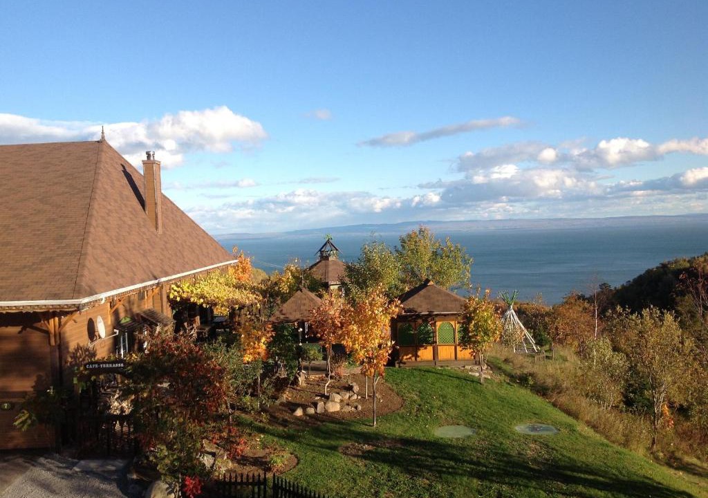 Petite-Riviere-Saint-Francois Hotel | Auberge La Cote d'Or