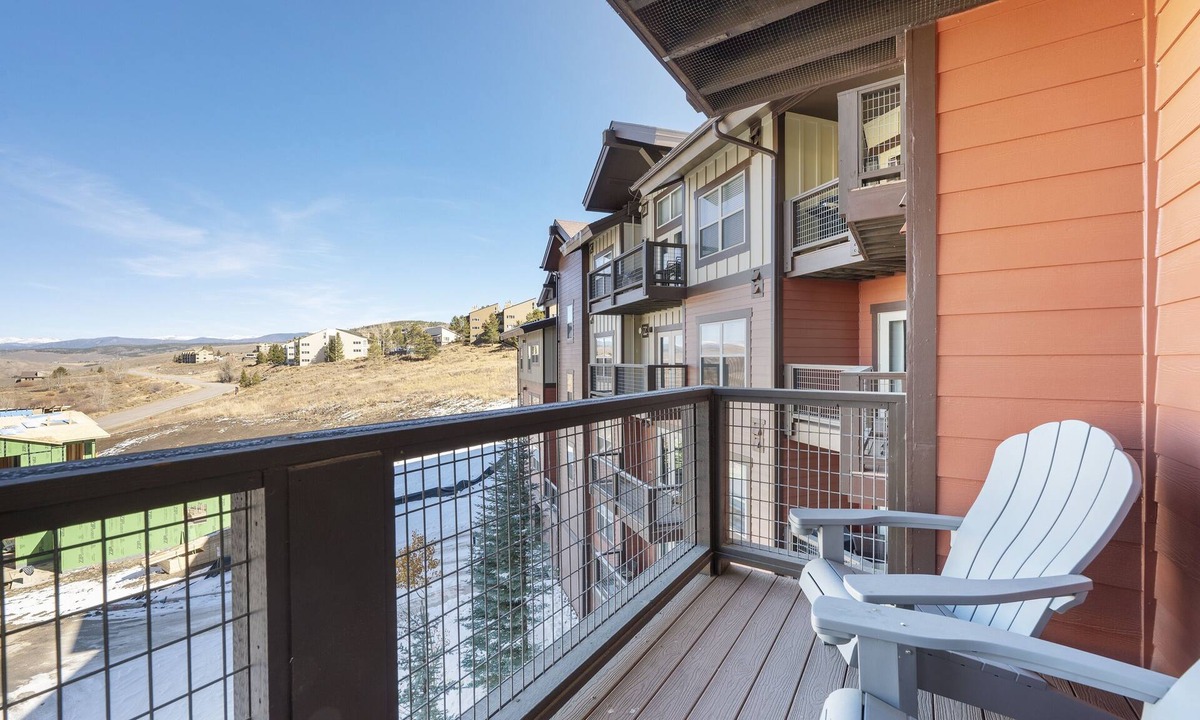 Silvercreek Condo | Base Camp 306 3 Bedroom Condo by RedAwning