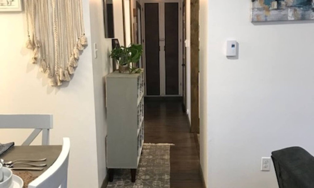 Dieppe Apartment | Basement Apt in the heart of Dieppe. Less than 5 minutes to the major amenities.