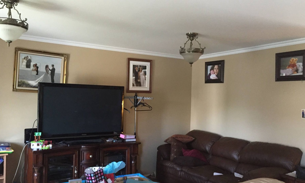 L'Ile-Perrot House | Basement or Cozy 1-3 rooms available