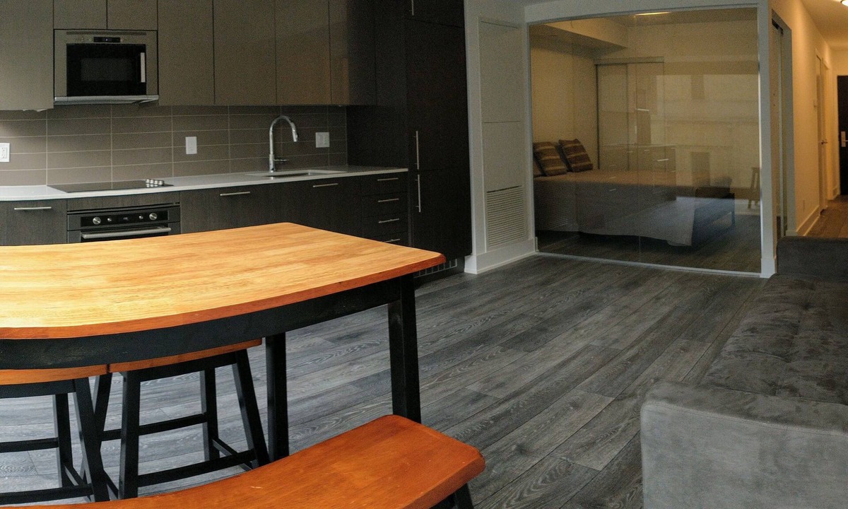Church and Wellesley Condo | Beautiful Furnished Condo next to College Subway Station