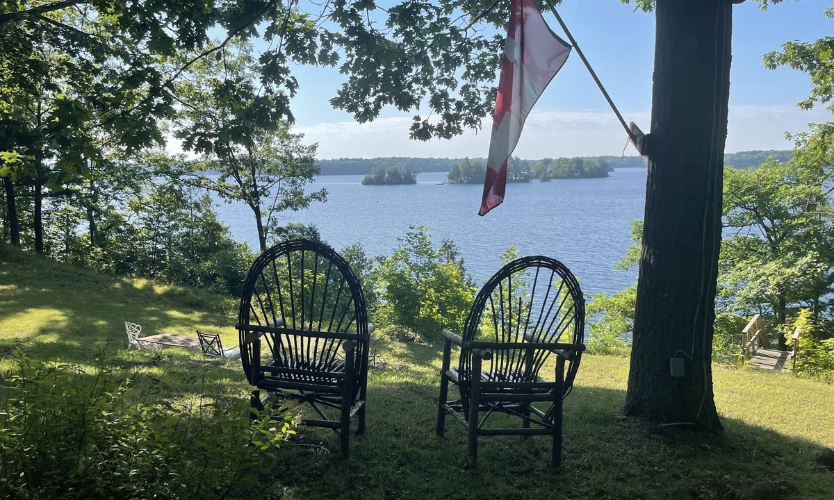 Rideau Lakes Cottage | Beautiful Remodelled Private Cottage on the Upper Rideau Lake