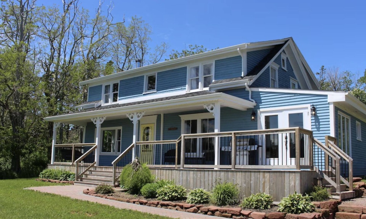 Tryon Other | Beautifully restored historic farmhouse on a private property close to Victoria