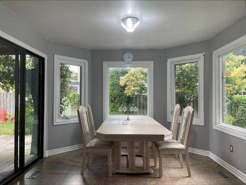 Barrie Bed & Breakfast | Bed and breakfast ∙ 4 guests