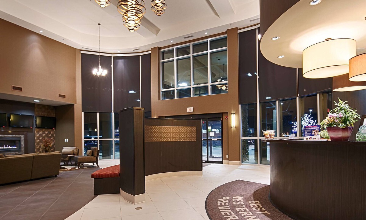 Calgary Hotel | Best Western Premier Freeport Inn Calgary Airport