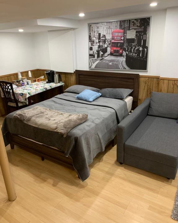 Eringate House | BIG Oasis Studio near Airport YYZ