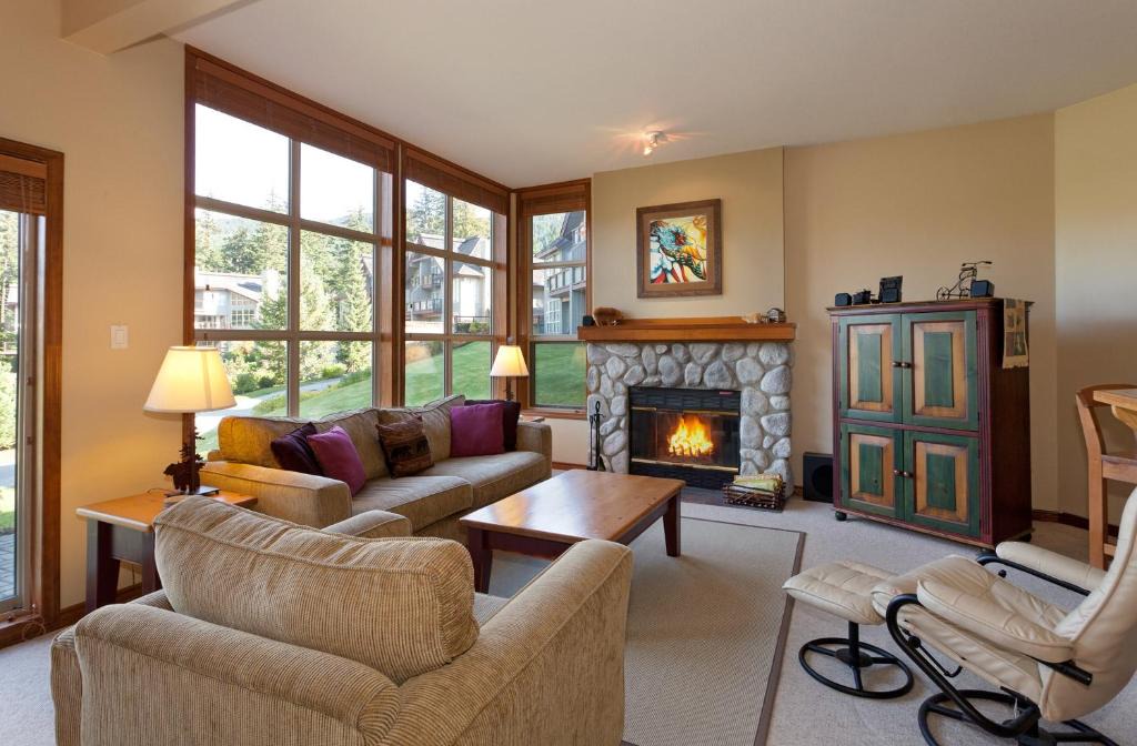 Blackcomb Apartment | Blackcomb Greens by Whistler Premier