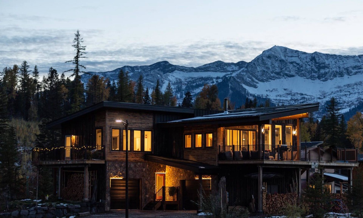 East Kootenay Bed & Breakfast | Blackstone B&B
